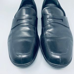 Prada Men’s Black Leather Loafer